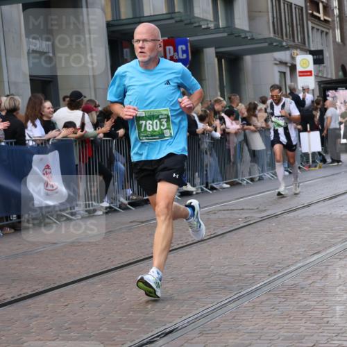 13.09.2026 - 21. swb-Marathon Bremen Strokosch-Dieckow http://msf.ph/oto/10316073 13.09.2026 13:16:16 Ziel 675, 696, 734, 792, 816, 827, 985, 1076, 1162, 2474, 2604, 4135, 4485, 5255, 5554, 5772, 5963, 6367, 6535, 7053, 7603, 7801, 7875, 8171, 8288, 145, 481, 663, 740, 755, 792, 1605, 1955, 2623, 3134, 3149, 4128, 4823, 5430, 5554, 5913, 6106, 6721, 6744, 7307, 7413, 8398, 8487, 9031, 9115, 9278, 13008, 13158 meine-sportfotos.de