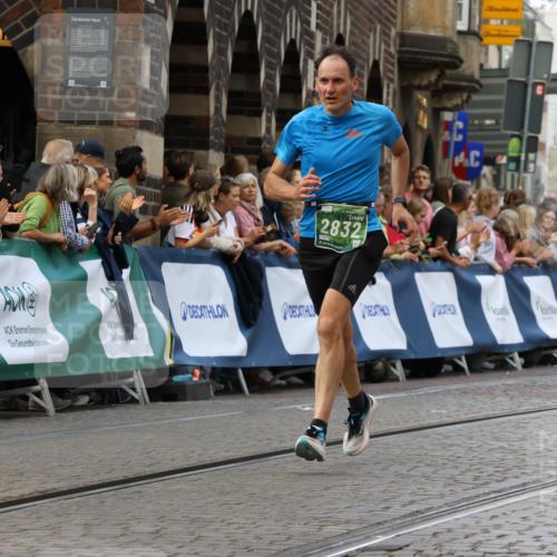 13.09.2026 - 21. swb-Marathon Bremen Strokosch-Dieckow http://msf.ph/oto/10316127 13.09.2026 13:06:32 Ziel 474, 681, 1901, 3297, 3466, 4614, 5803, 6686, 7336, 8670, 8983, 9429, 9934, 508, 521, 788, 1009, 2832, 3910, 4777, 5238, 6784, 6951, 8580 meine-sportfotos.de