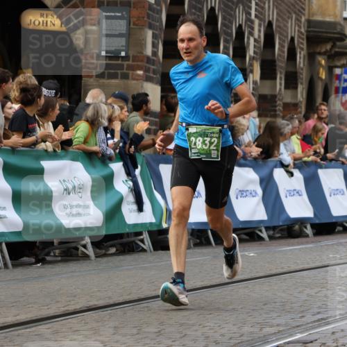 13.09.2026 - 21. swb-Marathon Bremen Strokosch-Dieckow http://msf.ph/oto/10316250 13.09.2026 13:06:32 Ziel 474, 681, 1901, 3297, 3466, 4614, 5803, 6686, 7336, 8670, 8983, 9429, 9934, 508, 521, 788, 1009, 2832, 3910, 4777, 5238, 6784, 6951, 8580 meine-sportfotos.de