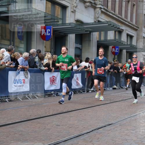 13.09.2026 - 21. swb-Marathon Bremen Strokosch-Dieckow http://msf.ph/oto/10316344 13.09.2026 13:16:22 Ziel 472, 675, 696, 734, 816, 827, 985, 1076, 1162, 2473, 2474, 2604, 2809, 3716, 3961, 4135, 4137, 4485, 5255, 5772, 6367, 6531, 6535, 7053, 7387, 7603, 7875, 8171, 8288, 481, 663, 740, 755, 792, 1605, 2604, 2623, 3134, 4128, 5554, 5963, 6106, 6721, 6744, 7801, 8398, 8487, 9031, 9115, 13008, 13158 meine-sportfotos.de