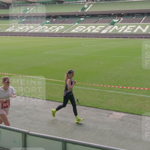 13.09.2026 - 21. swb-Marathon Bremen Michael Burmester http://msf.ph/oto/10316366 13.09.2026 12:51:31 Laufen im Stadion 235, 335, 469, 734, 771, 863, 1043, 1125, 1146, 1162, 1232, 1455, 1492, 1510, 1513, 1613, 1955, 1970, 1998, 2008, 2130, 2291, 2295, 2360, 2442, 2444, 2447, 2498, 2759, 2847, 3085, 3440, 3484, 3566, 3647, 3703, 3808, 3830, 3899, 3959, 3988, 4023, 4165, 4283, 4368, 4429, 4473, 4475, 4559, 4571, 4573, 4582, 4727, 4781, 4782, 4888, 4895, 5066, 5079, 5152, 5155, 5168, 5314, 5379, 5521, 5532, 5620, 5627, 5636, 5696, 6267, 6274, 6471, 6668, 6901, 8033, 8798 meine-sportfotos.de