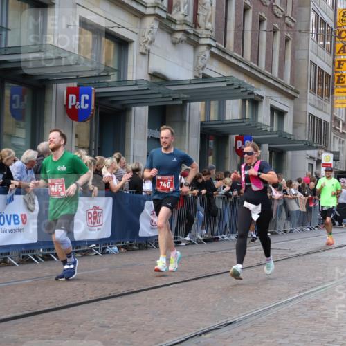 13.09.2026 - 21. swb-Marathon Bremen Strokosch-Dieckow http://msf.ph/oto/10316376 13.09.2026 13:16:23 Ziel 472, 675, 696, 734, 816, 827, 985, 1076, 1162, 2473, 2474, 2809, 3716, 3961, 4135, 4137, 4485, 5255, 5772, 6049, 6367, 6531, 6535, 7053, 7387, 7603, 7875, 8171, 8288, 481, 663, 740, 755, 792, 1162, 1605, 2604, 2623, 3134, 4128, 5554, 5963, 6106, 6721, 6744, 7053, 7801, 8398, 8487, 9031, 9115, 13008, 13158 meine-sportfotos.de