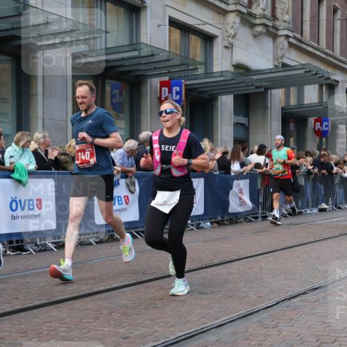 13.09.2026 - 21. swb-Marathon Bremen Strokosch-Dieckow http://msf.ph/oto/10316446 13.09.2026 13:16:24 Ziel 472, 675, 696, 734, 816, 827, 985, 1076, 2473, 2474, 2809, 3716, 3961, 4135, 4137, 4485, 5255, 5772, 6049, 6367, 6531, 6535, 7297, 7387, 7603, 7875, 8171, 8288, 481, 663, 740, 755, 792, 1162, 1605, 2604, 3134, 4128, 5554, 5963, 6106, 6721, 6744, 7053, 7603, 7801, 8398, 8487, 9031, 9115, 13008, 13158 meine-sportfotos.de