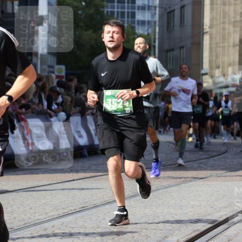 13.09.2026 - 21. swb-Marathon Bremen Strokosch-Dieckow http://msf.ph/oto/10316493 13.09.2026 13:24:33 Ziel 102, 776, 909, 1199, 1250, 2295, 2370, 2491, 2967, 3372, 4000, 4559, 5012, 5208, 5257, 5481, 5623, 5928, 5929, 6105, 7059, 7069, 7081, 8082, 8179, 8415, 9087, 9916, 13219, 282, 1516, 1582, 2280, 3524, 4198, 4262, 4277, 5328, 5664, 6626, 6807, 8636, 9541, 10097, 10103 meine-sportfotos.de