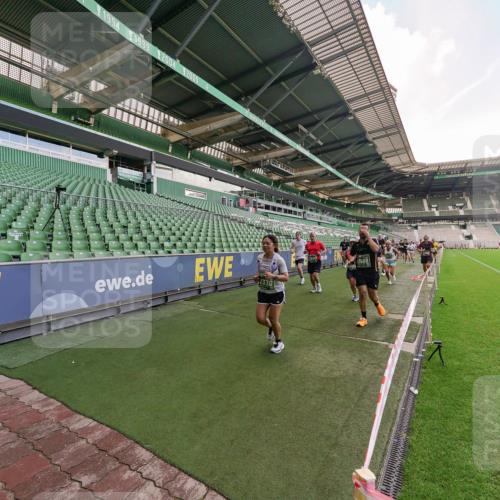 13.09.2026 - 21. swb-Marathon Bremen Michael Burmester http://msf.ph/oto/10316529 13.09.2026 13:13:30 Laufen im Stadion 118, 183, 270, 278, 349, 460, 514, 576, 600, 631, 695, 702, 768, 933, 950, 1005, 1143, 1286, 1334, 1392, 1408, 1426, 1573, 1596, 1641, 1991, 2005, 2024, 2035, 2079, 2233, 2264, 2336, 2377, 2387, 2398, 2412, 2439, 2457, 2461, 2478, 2505, 2521, 2540, 2564, 2612, 2665, 2684, 2693, 2765, 2773, 2792, 2815, 2816, 2829, 2860, 2884, 2887, 2895, 2921, 2963, 2966, 2972, 2975, 3016, 3111, 3143, 3155, 3209, 3253, 3277, 3293, 3304, 3308, 3313, 3378, 3405, 3428, 3434, 3653, 3661, 549 meine-sportfotos.de