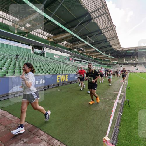 13.09.2026 - 21. swb-Marathon Bremen Michael Burmester http://msf.ph/oto/10316534 13.09.2026 13:13:31 Laufen im Stadion 118, 183, 270, 278, 349, 460, 514, 576, 600, 631, 695, 702, 768, 933, 950, 956, 1005, 1143, 1286, 1334, 1392, 1408, 1426, 1573, 1596, 1641, 1991, 2005, 2024, 2035, 2079, 2233, 2264, 2336, 2377, 2387, 2398, 2412, 2439, 2457, 2461, 2478, 2505, 2521, 2540, 2564, 2612, 2665, 2684, 2693, 2765, 2773, 2792, 2815, 2816, 2829, 2860, 2884, 2887, 2895, 2921, 2963, 2966, 2972, 2975, 3016, 3111, 3143, 3155, 3209, 3253, 3277, 3293, 3304, 3313, 3378, 3405, 3428, 3434, 3653, 3661, 549 meine-sportfotos.de