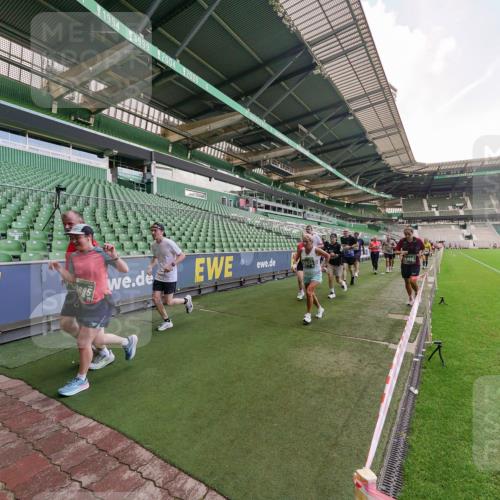 13.09.2026 - 21. swb-Marathon Bremen Michael Burmester http://msf.ph/oto/10316556 13.09.2026 13:13:32 Laufen im Stadion 118, 183, 270, 278, 349, 460, 514, 576, 600, 631, 695, 702, 768, 933, 950, 956, 1005, 1143, 1286, 1334, 1392, 1408, 1426, 1573, 1596, 1641, 1991, 2005, 2024, 2035, 2079, 2233, 2264, 2336, 2387, 2398, 2412, 2439, 2457, 2461, 2478, 2505, 2521, 2540, 2564, 2612, 2665, 2684, 2693, 2765, 2773, 2792, 2815, 2816, 2829, 2860, 2884, 2887, 2895, 2921, 2963, 2966, 2972, 2975, 3016, 3111, 3143, 3155, 3209, 3253, 3277, 3293, 3304, 3313, 3378, 3405, 3428, 3434, 3653, 3661, 549 meine-sportfotos.de
