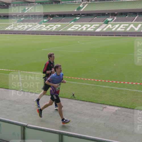 13.09.2026 - 21. swb-Marathon Bremen Michael Burmester http://msf.ph/oto/10316643 13.09.2026 12:51:47 Laufen im Stadion 107, 235, 335, 683, 734, 771, 792, 863, 1033, 1043, 1125, 1146, 1162, 1232, 1455, 1492, 1510, 1613, 1955, 1970, 1998, 2008, 2130, 2295, 2442, 2444, 2447, 2480, 2498, 2759, 2767, 2847, 3085, 3149, 3336, 3440, 3448, 3484, 3566, 3703, 3808, 3830, 3899, 3959, 3988, 4023, 4165, 4283, 4368, 4429, 4473, 4475, 4559, 4571, 4573, 4582, 4727, 4781, 4782, 4888, 4895, 5066, 5079, 5152, 5155, 5168, 5314, 5379, 5521, 5532, 5620, 5627, 5696, 6274, 6471, 6668, 6901, 8033, 8798 meine-sportfotos.de