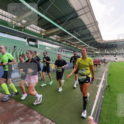 13.09.2026 - 21. swb-Marathon Bremen Michael Burmester http://msf.ph/oto/10316678 13.09.2026 13:13:44 Laufen im Stadion 118, 183, 270, 278, 349, 460, 514, 576, 600, 631, 695, 702, 768, 933, 950, 956, 1005, 1143, 1286, 1334, 1392, 1408, 1426, 1573, 1596, 1641, 1818, 1819, 1991, 2005, 2024, 2035, 2079, 2233, 2264, 2314, 2387, 2412, 2439, 2457, 2461, 2478, 2505, 2521, 2540, 2564, 2612, 2665, 2684, 2693, 2765, 2773, 2792, 2815, 2816, 2829, 2860, 2884, 2887, 2895, 2921, 2963, 2966, 2972, 2975, 3016, 3111, 3155, 3209, 3253, 3277, 3293, 3304, 3313, 3378, 3405, 3428, 3434, 3653, 3661 meine-sportfotos.de