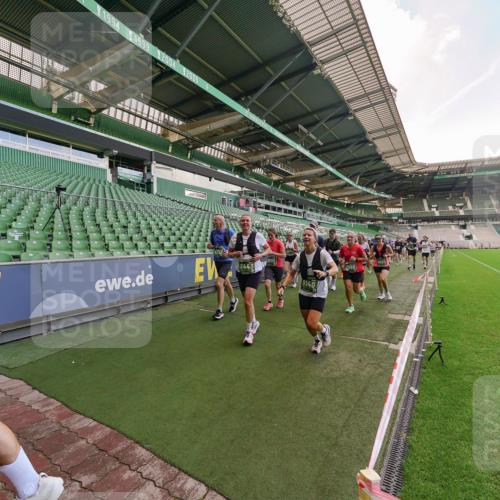 13.09.2026 - 21. swb-Marathon Bremen Michael Burmester http://msf.ph/oto/10316696 13.09.2026 13:13:46 Laufen im Stadion 118, 183, 270, 278, 349, 460, 514, 576, 600, 631, 695, 702, 768, 933, 950, 956, 1005, 1008, 1143, 1286, 1334, 1392, 1408, 1426, 1573, 1596, 1641, 1818, 1819, 1991, 2005, 2024, 2035, 2079, 2233, 2264, 2314, 2387, 2412, 2439, 2457, 2461, 2478, 2505, 2521, 2540, 2564, 2612, 2665, 2684, 2693, 2765, 2773, 2792, 2815, 2816, 2829, 2838, 2860, 2884, 2887, 2895, 2921, 2963, 2966, 2972, 2975, 2978, 3016, 3111, 3155, 3209, 3253, 3277, 3293, 3304, 3313, 3378, 3405, 3428, 3434, 3653, 3661 meine-sportfotos.de