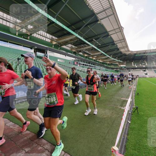 13.09.2026 - 21. swb-Marathon Bremen Michael Burmester http://msf.ph/oto/10316716 13.09.2026 13:13:48 Laufen im Stadion 118, 183, 270, 278, 349, 460, 514, 576, 600, 631, 695, 702, 768, 933, 950, 956, 1005, 1008, 1143, 1286, 1334, 1392, 1408, 1426, 1573, 1596, 1641, 1818, 1819, 1991, 2005, 2024, 2035, 2079, 2233, 2264, 2314, 2387, 2412, 2439, 2457, 2461, 2478, 2505, 2521, 2540, 2564, 2612, 2665, 2684, 2693, 2765, 2773, 2792, 2815, 2816, 2829, 2838, 2860, 2884, 2887, 2895, 2921, 2963, 2966, 2972, 2975, 2978, 3016, 3111, 3155, 3209, 3253, 3277, 3293, 3304, 3313, 3378, 3405, 3428, 3434, 3653, 3661 meine-sportfotos.de