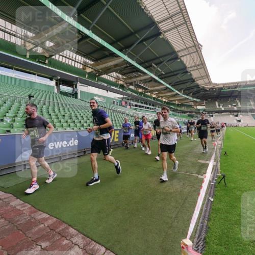 13.09.2026 - 21. swb-Marathon Bremen Michael Burmester http://msf.ph/oto/10316751 13.09.2026 13:13:51 Laufen im Stadion 118, 183, 270, 278, 349, 460, 514, 576, 600, 631, 695, 702, 768, 933, 950, 956, 1005, 1008, 1143, 1286, 1334, 1392, 1408, 1426, 1573, 1596, 1641, 1818, 1819, 1991, 2005, 2024, 2035, 2079, 2233, 2264, 2314, 2387, 2412, 2439, 2457, 2461, 2478, 2505, 2521, 2540, 2564, 2612, 2665, 2684, 2693, 2765, 2773, 2792, 2815, 2816, 2829, 2838, 2860, 2884, 2887, 2895, 2921, 2963, 2966, 2972, 2975, 2978, 3016, 3111, 3209, 3253, 3277, 3293, 3304, 3313, 3378, 3405, 3428, 3434, 3653, 3661 meine-sportfotos.de