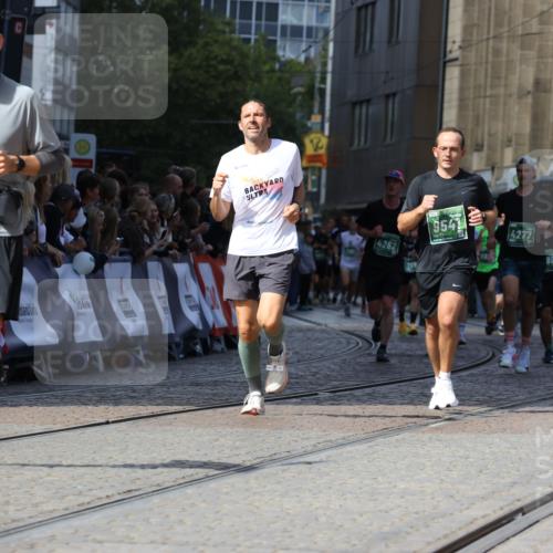13.09.2026 - 21. swb-Marathon Bremen Strokosch-Dieckow http://msf.ph/oto/10316761 13.09.2026 13:24:35 Ziel 102, 776, 909, 1199, 1250, 2295, 2491, 2967, 3372, 4000, 4559, 5012, 5208, 5257, 5481, 5928, 5929, 6105, 7059, 7069, 7081, 7156, 8082, 8179, 8415, 9087, 9573, 9916, 13219, 282, 1516, 2280, 3015, 4198, 4262, 4277, 5328, 5664, 6626, 6807, 8636, 9541, 10097, 10103 meine-sportfotos.de