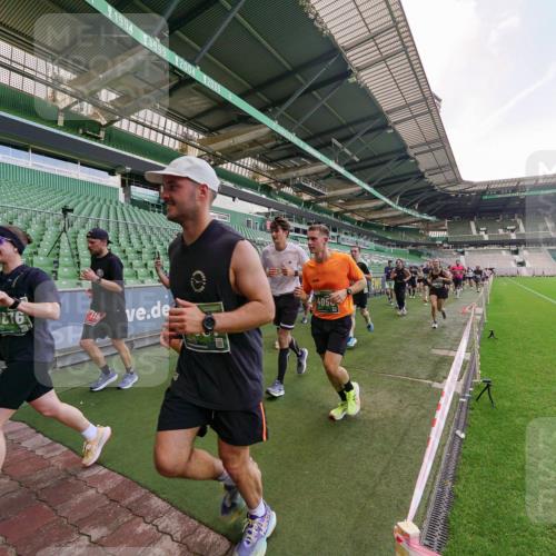 13.09.2026 - 21. swb-Marathon Bremen Michael Burmester http://msf.ph/oto/10316853 13.09.2026 13:14:02 Laufen im Stadion 183, 270, 278, 349, 460, 576, 600, 631, 695, 702, 768, 933, 950, 956, 1005, 1008, 1143, 1392, 1408, 1426, 1573, 1596, 1641, 1818, 1819, 1991, 2005, 2024, 2035, 2079, 2233, 2264, 2314, 2387, 2412, 2439, 2457, 2461, 2478, 2494, 2521, 2540, 2564, 2612, 2665, 2684, 2693, 2765, 2773, 2792, 2816, 2829, 2838, 2860, 2865, 2884, 2887, 2895, 2921, 2972, 2975, 2978, 3016, 3111, 3209, 3253, 3277, 3293, 3304, 3313, 3378, 3405, 3428, 3434, 3653, 3661, 3680, 4034, 4080 meine-sportfotos.de