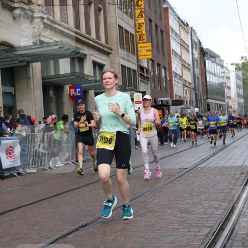 13.09.2026 - 21. swb-Marathon Bremen Strokosch-Dieckow http://msf.ph/oto/10316911 13.09.2026 10:57:29 Ziel 10078, 10460, 10559, 10565, 10707, 10728, 11136, 11153, 11245, 11332, 11532, 11568, 11824, 11856, 11863, 12222, 12228, 12231, 12264, 12427, 12551, 12555, 10166, 10177, 10226, 10300, 10394, 10517, 10518, 10578, 10687, 10700, 10969, 11106, 11236, 11292, 11365, 11480, 11484, 11498, 11609, 11667, 11734, 11965, 11966, 12037, 12111, 12263, 12372, 12382, 12383, 12400, 12411 meine-sportfotos.de