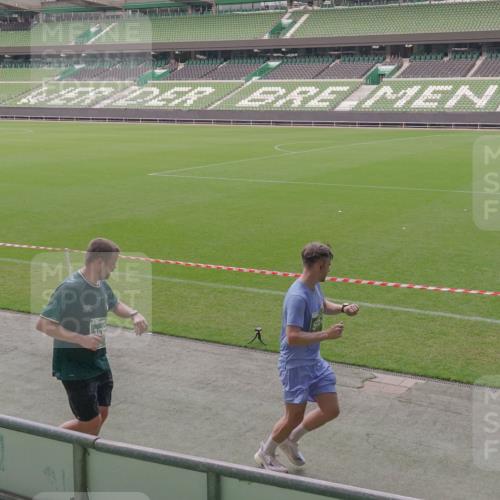 13.09.2026 - 21. swb-Marathon Bremen Michael Burmester http://msf.ph/oto/10316932 13.09.2026 12:52:01 Laufen im Stadion 107, 235, 335, 683, 734, 771, 792, 863, 1033, 1043, 1125, 1146, 1162, 1232, 1252, 1297, 1455, 1492, 1510, 1542, 1613, 1646, 1955, 1970, 2007, 2008, 2043, 2203, 2295, 2442, 2444, 2447, 2480, 2498, 2759, 2767, 2847, 3085, 3149, 3336, 3440, 3448, 3484, 3566, 3703, 3808, 3830, 3899, 3959, 3988, 4023, 4165, 4283, 4368, 4429, 4473, 4475, 4559, 4571, 4573, 4582, 4605, 4727, 4781, 4782, 4888, 4895, 5066, 5079, 5152, 5155, 5168, 5379, 5521, 5532, 5627, 5696, 6274, 6471, 8033, 8798 meine-sportfotos.de
