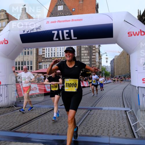 13.09.2026 - 21. swb-Marathon Bremen Tim E. http://msf.ph/oto/10317086 13.09.2026 10:57:15 Ziel 10157, 10408, 10610, 10772, 11000, 11079, 11328, 11872, 11946, 12032, 12284, 12434 meine-sportfotos.de