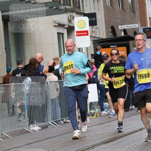 13.09.2026 - 21. swb-Marathon Bremen Strokosch-Dieckow http://msf.ph/oto/10317112 13.09.2026 10:57:33 Ziel 10078, 10460, 10559, 10565, 10707, 10728, 11136, 11153, 11332, 11532, 11568, 11824, 11856, 11863, 12222, 12228, 12231, 12264, 12427, 12551, 12555, 10166, 10177, 10226, 10300, 10394, 10517, 10518, 10687, 10969, 11106, 11245, 11365, 11480, 11498, 11609, 11734, 11965, 11966, 12037, 12111, 12263, 12372, 12382, 12383, 12400, 12411 meine-sportfotos.de