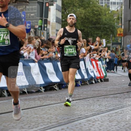 13.09.2026 - 21. swb-Marathon Bremen Strokosch-Dieckow http://msf.ph/oto/10317211 13.09.2026 13:06:47 Ziel 474, 1770, 1921, 2832, 4777, 7590, 8621, 9934, 13148, 749, 3127, 3794, 3973, 4574, 8888, 9708 meine-sportfotos.de