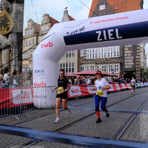 13.09.2026 - 21. swb-Marathon Bremen Tim E. http://msf.ph/oto/10317272 13.09.2026 10:57:18 Ziel 10157, 10408, 10610, 10772, 11000, 11079, 11236, 11328, 11484, 11946, 12032, 12284 meine-sportfotos.de