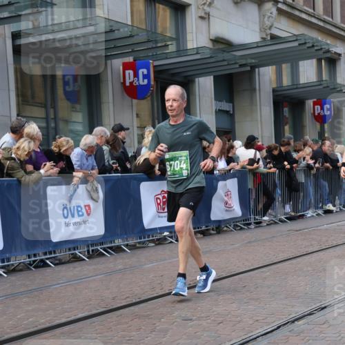 13.09.2026 - 21. swb-Marathon Bremen Strokosch-Dieckow http://msf.ph/oto/10317375 13.09.2026 13:16:43 Ziel 385, 472, 1970, 2052, 2319, 3246, 3706, 3961, 4137, 4156, 6049, 6531, 6624, 6704, 6819, 6953, 7284, 7297, 7387, 8111, 8418, 8858, 472, 675, 696, 734, 816, 827, 985, 1076, 1162, 2473, 2474, 2604, 2809, 3716, 4135, 4485, 5255, 5772, 5963, 6367, 6531, 6535, 7053, 7603, 7801, 7875, 8171, 8288 meine-sportfotos.de