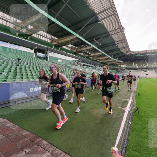 13.09.2026 - 21. swb-Marathon Bremen Michael Burmester http://msf.ph/oto/10317564 13.09.2026 13:15:05 Laufen im Stadion 143, 263, 266, 300, 414, 460, 631, 768, 956, 1008, 1047, 1392, 1408, 1573, 1818, 1819, 1874, 2024, 2035, 2218, 2233, 2235, 2314, 2359, 2385, 2386, 2387, 2412, 2457, 2466, 2468, 2484, 2494, 2521, 2540, 2564, 2667, 2690, 2691, 2693, 2737, 2760, 2783, 2829, 2838, 2859, 2861, 2865, 2874, 2887, 2958, 2978, 3075, 3111, 3157, 3165, 3185, 3209, 3265, 3304, 3355, 3378, 3382, 3405, 3428, 3486, 3653, 3661, 3670, 3680, 3829, 4034, 4080, 4306, 703 meine-sportfotos.de