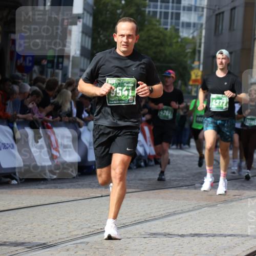 13.09.2026 - 21. swb-Marathon Bremen Strokosch-Dieckow http://msf.ph/oto/10317758 13.09.2026 13:24:38 Ziel 776, 909, 1199, 1250, 2295, 2491, 4000, 4559, 5012, 5208, 5481, 5668, 5669, 5928, 5929, 6105, 7059, 7069, 7081, 7156, 8082, 8415, 8784, 9087, 9573, 9916, 282, 1516, 2280, 2761, 3015, 4198, 4262, 4277, 5328, 5664, 6360, 6626, 6807, 7854, 8853, 9541, 10103 meine-sportfotos.de