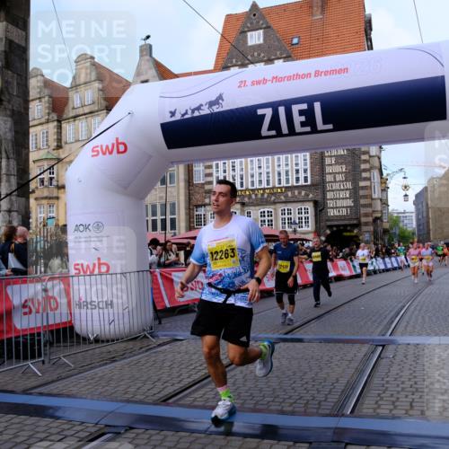 13.09.2026 - 21. swb-Marathon Bremen Tim E. http://msf.ph/oto/10317789 13.09.2026 10:57:34 Ziel 10166, 10226, 10300, 10517, 10518, 10578, 10687, 10700, 10772, 10969, 11236, 11292, 11484, 11498, 11609, 11667, 12263, 12382, 12383, 12400, 12411 meine-sportfotos.de