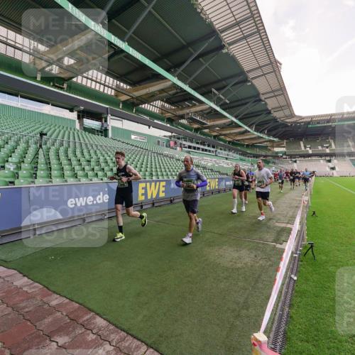 13.09.2026 - 21. swb-Marathon Bremen Michael Burmester http://msf.ph/oto/10317868 13.09.2026 13:15:38 Laufen im Stadion 143, 231, 263, 266, 300, 414, 598, 612, 653, 768, 956, 1008, 1047, 1185, 1312, 1465, 1818, 1819, 1874, 2013, 2218, 2235, 2314, 2351, 2359, 2385, 2386, 2466, 2468, 2484, 2494, 2579, 2664, 2667, 2678, 2690, 2691, 2698, 2737, 2760, 2783, 2799, 2829, 2838, 2846, 2859, 2861, 2865, 2874, 2887, 2958, 2974, 2978, 3001, 3075, 3133, 3157, 3165, 3185, 3237, 3265, 3331, 3355, 3382, 3387, 3428, 3486, 3512, 3670, 3680, 3829, 4034, 4080, 4306, 703 meine-sportfotos.de