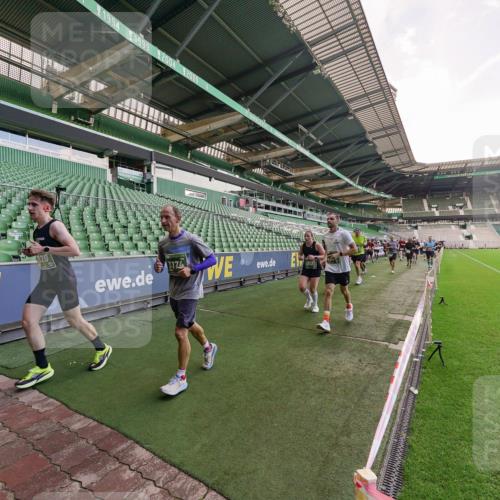 13.09.2026 - 21. swb-Marathon Bremen Michael Burmester http://msf.ph/oto/10317881 13.09.2026 13:15:39 Laufen im Stadion 143, 231, 263, 266, 300, 414, 598, 612, 653, 768, 956, 1008, 1047, 1185, 1312, 1465, 1818, 1819, 1874, 2013, 2218, 2235, 2314, 2351, 2359, 2385, 2386, 2466, 2468, 2484, 2494, 2579, 2664, 2667, 2678, 2690, 2691, 2698, 2737, 2760, 2783, 2799, 2829, 2838, 2846, 2859, 2861, 2865, 2874, 2887, 2958, 2974, 2978, 3001, 3075, 3133, 3157, 3165, 3185, 3237, 3265, 3331, 3355, 3382, 3387, 3428, 3486, 3512, 3670, 3680, 3829, 4034, 4080, 4306, 703 meine-sportfotos.de