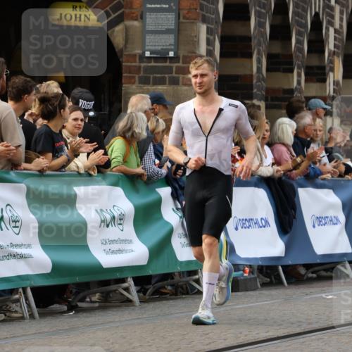 13.09.2026 - 21. swb-Marathon Bremen Strokosch-Dieckow http://msf.ph/oto/10317920 13.09.2026 13:07:04 Ziel 508, 521, 788, 1009, 2832, 3127, 3910, 4574, 4777, 5238, 6784, 6951, 8580, 8888, 1540, 1863, 3118, 4808, 6053, 7636, 7876, 8980, 9927 meine-sportfotos.de