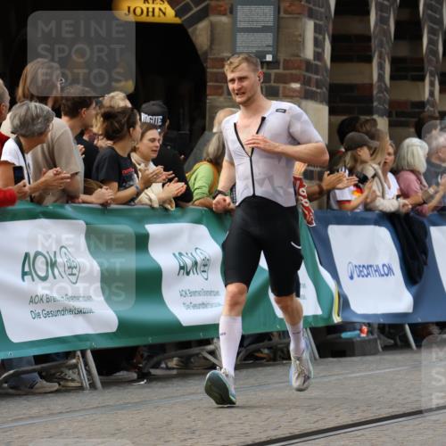 13.09.2026 - 21. swb-Marathon Bremen Strokosch-Dieckow http://msf.ph/oto/10317980 13.09.2026 13:07:04 Ziel 508, 521, 788, 1009, 2832, 3127, 3910, 4574, 4777, 5238, 6784, 6951, 8580, 8888, 1540, 1863, 3118, 4808, 6053, 7636, 7876, 8980, 9927 meine-sportfotos.de
