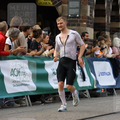 13.09.2026 - 21. swb-Marathon Bremen Strokosch-Dieckow http://msf.ph/oto/10318013 13.09.2026 13:07:04 Ziel 508, 521, 788, 1009, 2832, 3127, 3910, 4574, 4777, 5238, 6784, 6951, 8580, 8888, 1540, 1863, 3118, 4808, 6053, 7636, 7876, 8980, 9927 meine-sportfotos.de