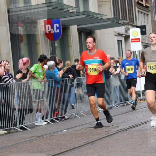 13.09.2026 - 21. swb-Marathon Bremen Strokosch-Dieckow http://msf.ph/oto/10318054 13.09.2026 10:57:52 Ziel 10249, 10494, 10530, 10543, 10559, 10604, 10673, 10750, 10798, 10826, 10828, 10903, 10914, 10931, 10932, 11120, 11131, 11136, 11202, 11295, 11332, 11388, 11403, 11420, 11750, 11752, 11863, 11884, 11906, 11952, 12017, 12092, 12386, 12387, 12441, 12482, 10078, 10460, 10559, 10565, 10707, 10728, 11106, 11136, 11153, 11245, 11532, 11568, 11824, 11856, 11965, 11966, 12222, 12228, 12231, 12264, 12427, 12551 meine-sportfotos.de