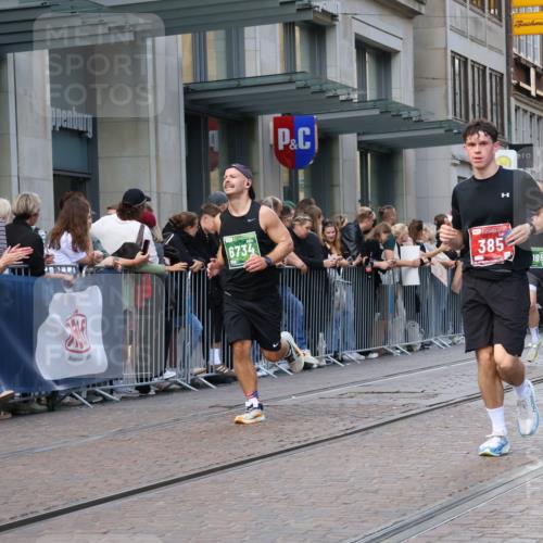 13.09.2026 - 21. swb-Marathon Bremen Strokosch-Dieckow http://msf.ph/oto/10318082 13.09.2026 13:17:01 Ziel 842, 2052, 3148, 4805, 6095, 6624, 6734, 6759, 6803, 7284, 8111, 8253, 8418, 8446, 8532, 8714, 9075, 385, 472, 675, 696, 734, 827, 1970, 2319, 2473, 2474, 2809, 3246, 3706, 3716, 3961, 4135, 4137, 4156, 4485, 5772, 6049, 6531, 6535, 6704, 6819, 6953, 7284, 7297, 7387, 7875, 8858 meine-sportfotos.de
