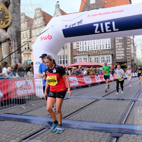 13.09.2026 - 21. swb-Marathon Bremen Tim E. http://msf.ph/oto/10318107 13.09.2026 10:57:46 Ziel 10177, 10226, 10300, 10394, 10517, 10518, 11106, 11245, 11365, 11480, 11498, 11609, 11734, 11965, 11966, 12037, 12111, 12372, 12400, 12411 meine-sportfotos.de