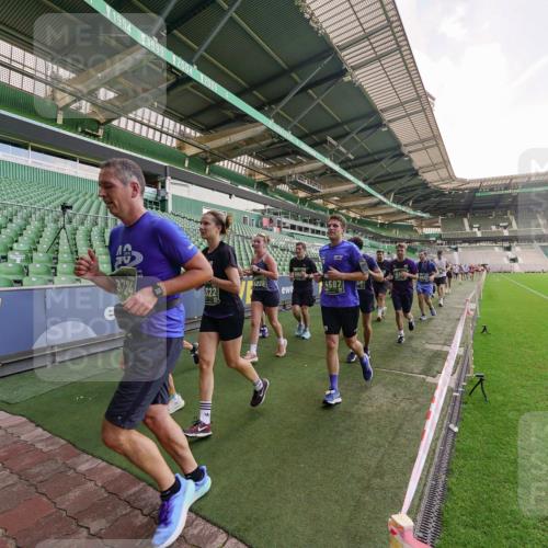 13.09.2026 - 21. swb-Marathon Bremen Michael Burmester http://msf.ph/oto/10318149 13.09.2026 13:16:03 Laufen im Stadion 134, 143, 153, 231, 263, 266, 271, 300, 414, 598, 612, 653, 990, 1047, 1185, 1312, 1465, 1539, 1825, 1874, 2013, 2218, 2235, 2259, 2351, 2359, 2363, 2381, 2385, 2386, 2466, 2468, 2484, 2494, 2562, 2579, 2664, 2667, 2678, 2690, 2691, 2698, 2737, 2760, 2778, 2783, 2797, 2799, 2846, 2859, 2861, 2865, 2874, 2958, 2974, 2996, 3001, 3075, 3133, 3157, 3165, 3185, 3237, 3265, 3331, 3355, 3366, 3382, 3387, 3486, 3501, 3512, 3670, 3680, 3829, 4034, 4080, 4306, 703 meine-sportfotos.de