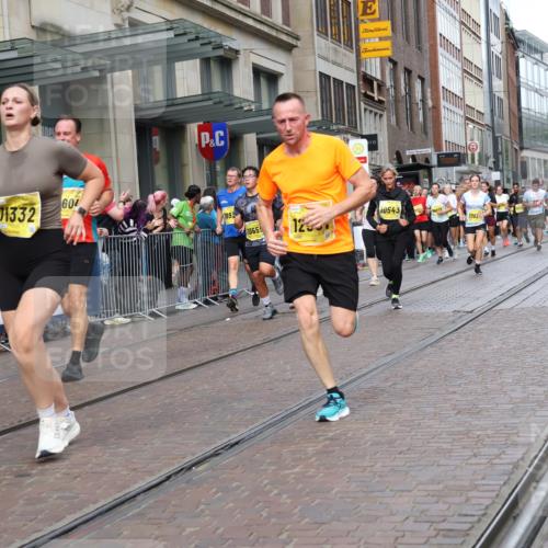 13.09.2026 - 21. swb-Marathon Bremen Strokosch-Dieckow http://msf.ph/oto/10318222 13.09.2026 10:57:55 Ziel 10249, 10494, 10530, 10543, 10604, 10673, 10750, 10798, 10826, 10828, 10903, 10914, 10931, 10932, 11120, 11131, 11152, 11202, 11295, 11388, 11403, 11420, 11455, 11686, 11750, 11752, 11884, 11906, 11952, 11953, 12017, 12092, 12386, 12387, 12441, 12482, 12518, 10078, 10460, 10559, 10565, 10707, 10728, 11136, 11153, 11245, 11332, 11532, 11568, 11824, 11856, 11863, 12222, 12228, 12231, 12264, 12427, 12551 meine-sportfotos.de