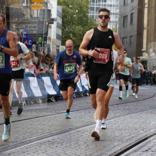 13.09.2026 - 21. swb-Marathon Bremen Strokosch-Dieckow http://msf.ph/oto/10318224 13.09.2026 13:07:08 Ziel 508, 521, 749, 788, 1009, 3127, 3910, 4574, 5238, 6784, 6951, 8580, 8888, 1863, 3043, 3118, 4743, 4808, 6053, 7636, 7876, 8980, 9927 meine-sportfotos.de