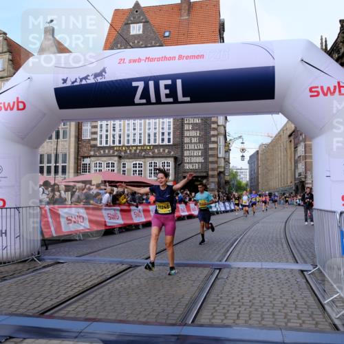 13.09.2026 - 21. swb-Marathon Bremen Tim E. http://msf.ph/oto/10318340 13.09.2026 10:57:53 Ziel 10177, 10300, 10394, 10460, 11106, 11245, 11365, 11480, 11498, 11532, 11568, 11734, 11965, 11966, 12037, 12111, 12222, 12264, 12372 meine-sportfotos.de