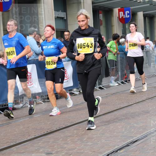 13.09.2026 - 21. swb-Marathon Bremen Strokosch-Dieckow http://msf.ph/oto/10318363 13.09.2026 10:57:57 Ziel 10249, 10494, 10530, 10543, 10604, 10673, 10750, 10798, 10826, 10828, 10903, 10914, 10931, 10932, 11004, 11120, 11131, 11152, 11202, 11295, 11388, 11403, 11420, 11455, 11686, 11750, 11752, 11884, 11906, 11952, 11953, 12017, 12092, 12386, 12387, 12441, 12482, 12518, 10078, 10460, 10559, 10565, 10707, 10728, 11136, 11153, 11245, 11332, 11532, 11568, 11824, 11856, 11863, 12222, 12228, 12231, 12264, 12427, 12551 meine-sportfotos.de