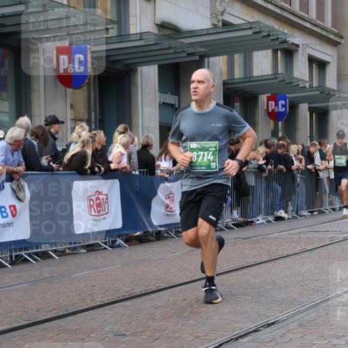 13.09.2026 - 21. swb-Marathon Bremen Strokosch-Dieckow http://msf.ph/oto/10318424 13.09.2026 13:17:09 Ziel 560, 842, 2008, 2234, 3148, 3760, 4171, 4805, 5041, 5550, 6095, 6734, 6759, 6803, 7901, 8100, 8250, 8253, 8446, 8532, 8714, 9075, 9400, 385, 1970, 2052, 2319, 3246, 3706, 3961, 4137, 4156, 6049, 6624, 6704, 6759, 6819, 6953, 7284, 7297, 7387, 8111, 8418, 8858 meine-sportfotos.de
