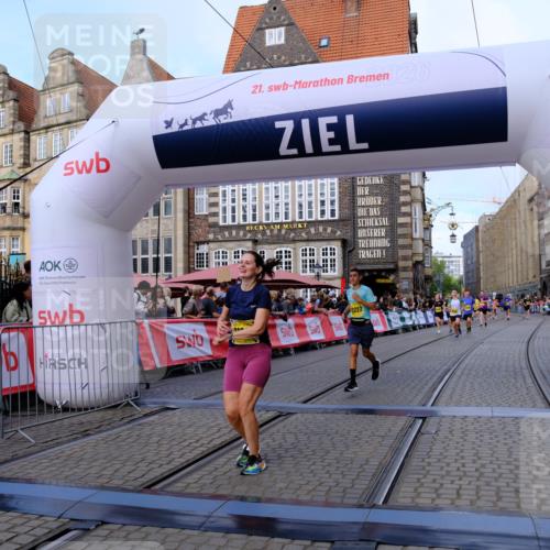 13.09.2026 - 21. swb-Marathon Bremen Tim E. http://msf.ph/oto/10318447 13.09.2026 10:57:54 Ziel 10177, 10300, 10394, 10460, 11106, 11153, 11245, 11365, 11480, 11498, 11532, 11568, 11734, 11965, 11966, 12037, 12111, 12222, 12264, 12372 meine-sportfotos.de