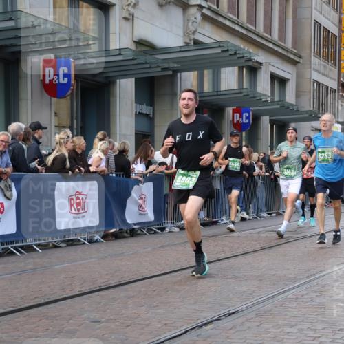 13.09.2026 - 21. swb-Marathon Bremen Strokosch-Dieckow http://msf.ph/oto/10318497 13.09.2026 13:17:11 Ziel 560, 771, 842, 1297, 2008, 2234, 2812, 3148, 3760, 4171, 4498, 4499, 5041, 5550, 6095, 6734, 6803, 7901, 8100, 8250, 8253, 8446, 8532, 8714, 9075, 9400, 385, 1970, 2052, 2319, 3246, 3706, 3961, 4156, 4805, 6049, 6624, 6704, 6759, 6819, 6953, 7284, 7297, 8111, 8418, 8858 meine-sportfotos.de