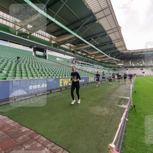 13.09.2026 - 21. swb-Marathon Bremen Michael Burmester http://msf.ph/oto/10318580 13.09.2026 13:16:49 Laufen im Stadion 134, 143, 153, 231, 267, 271, 449, 588, 598, 612, 653, 990, 1057, 1185, 1312, 1424, 1425, 1465, 1539, 1790, 1813, 1825, 1874, 1987, 2013, 2067, 2096, 2218, 2259, 2351, 2363, 2381, 2385, 2386, 2389, 2419, 2468, 2532, 2550, 2562, 2579, 2586, 2655, 2664, 2667, 2678, 2698, 2778, 2783, 2797, 2799, 2821, 2846, 2874, 2974, 2984, 2996, 3001, 3075, 3104, 3133, 3157, 3165, 3180, 3185, 3195, 3213, 3237, 3265, 3314, 3331, 3366, 3382, 3387, 3431, 3479, 3486, 3501, 3506, 3512 meine-sportfotos.de
