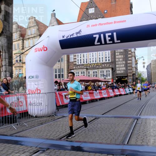 13.09.2026 - 21. swb-Marathon Bremen Tim E. http://msf.ph/oto/10318601 13.09.2026 10:57:56 Ziel 10177, 10460, 11106, 11153, 11245, 11365, 11480, 11532, 11568, 11734, 11965, 11966, 12111, 12222, 12228, 12264, 12372 meine-sportfotos.de