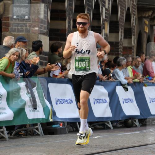 13.09.2026 - 21. swb-Marathon Bremen Strokosch-Dieckow http://msf.ph/oto/10318706 13.09.2026 13:07:24 Ziel 749, 1540, 1863, 3794, 3973, 6053, 7636, 7876, 8888, 9708, 9927, 819, 2135, 4990, 5570, 5976, 7803, 8060, 8467, 8611, 9035 meine-sportfotos.de