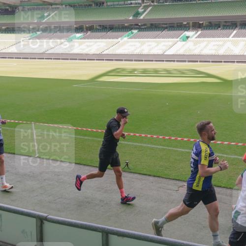 13.09.2026 - 21. swb-Marathon Bremen Michael Burmester http://msf.ph/oto/10318734 13.09.2026 12:53:54 Laufen im Stadion 102, 145, 161, 189, 313, 376, 385, 461, 472, 481, 541, 560, 615, 616, 666, 675, 696, 740, 755, 816, 827, 982, 985, 987, 1053, 1056, 1076, 1207, 1252, 1297, 1419, 1433, 1445, 1468, 1528, 1542, 1551, 1631, 1646, 1658, 1664, 1704, 1707, 1814, 2007, 2043, 2055, 2203, 2280, 2350, 2362, 2401, 2422, 2454, 2499, 2623, 2701, 2801, 2820, 2824, 2858, 2870, 2882, 2913, 2962, 2971, 2997, 3012, 3054, 3149, 3206, 3236, 3356, 3357, 3362, 3413, 4605 meine-sportfotos.de