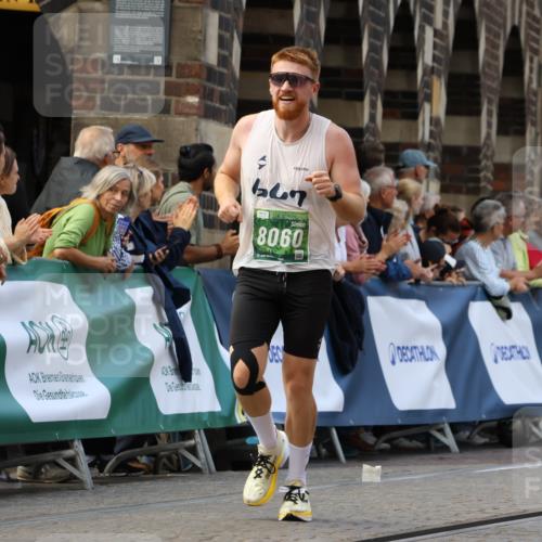 13.09.2026 - 21. swb-Marathon Bremen Strokosch-Dieckow http://msf.ph/oto/10318776 13.09.2026 13:07:24 Ziel 749, 1540, 1863, 3794, 3973, 6053, 7636, 7876, 8888, 9708, 9927, 819, 2135, 4990, 5570, 5976, 7803, 8060, 8467, 8611, 9035 meine-sportfotos.de