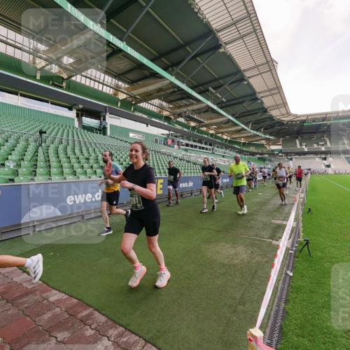 13.09.2026 - 21. swb-Marathon Bremen Michael Burmester http://msf.ph/oto/10318847 13.09.2026 13:17:16 Laufen im Stadion 134, 153, 231, 267, 271, 311, 404, 449, 588, 598, 612, 653, 837, 990, 1057, 1185, 1312, 1424, 1425, 1465, 1539, 1790, 1813, 1825, 1844, 1987, 2013, 2056, 2067, 2096, 2218, 2259, 2351, 2363, 2381, 2389, 2419, 2468, 2532, 2550, 2562, 2579, 2586, 2601, 2647, 2655, 2664, 2678, 2698, 2778, 2797, 2799, 2821, 2846, 2893, 2974, 2984, 2996, 3001, 3104, 3133, 3146, 3180, 3195, 3210, 3213, 3237, 3314, 3331, 3337, 3366, 3387, 3421, 3431, 3479, 3501, 3506, 3512, 3548, 3633, 3654 meine-sportfotos.de